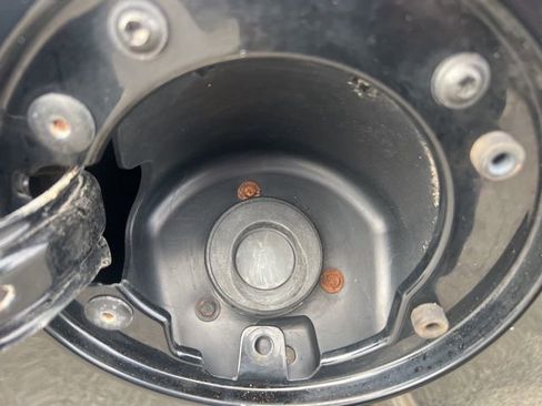 Used 2018 Chevrolet Silverado 1500 LTZ image 11