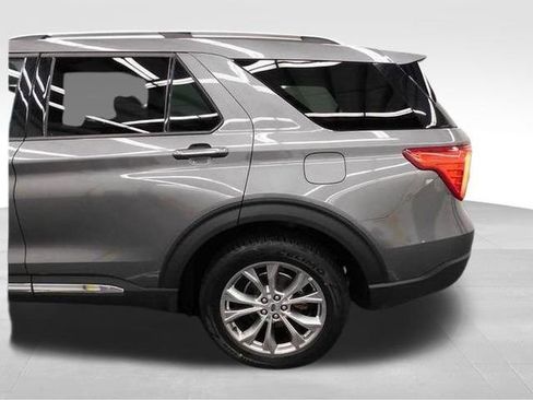 Used 2023 Ford Explorer Limited image 28
