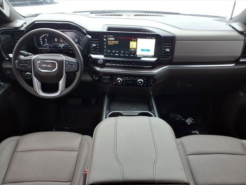 Used 2024 GMC Sierra 2500 SLT w/ SLT Premium Package image 15