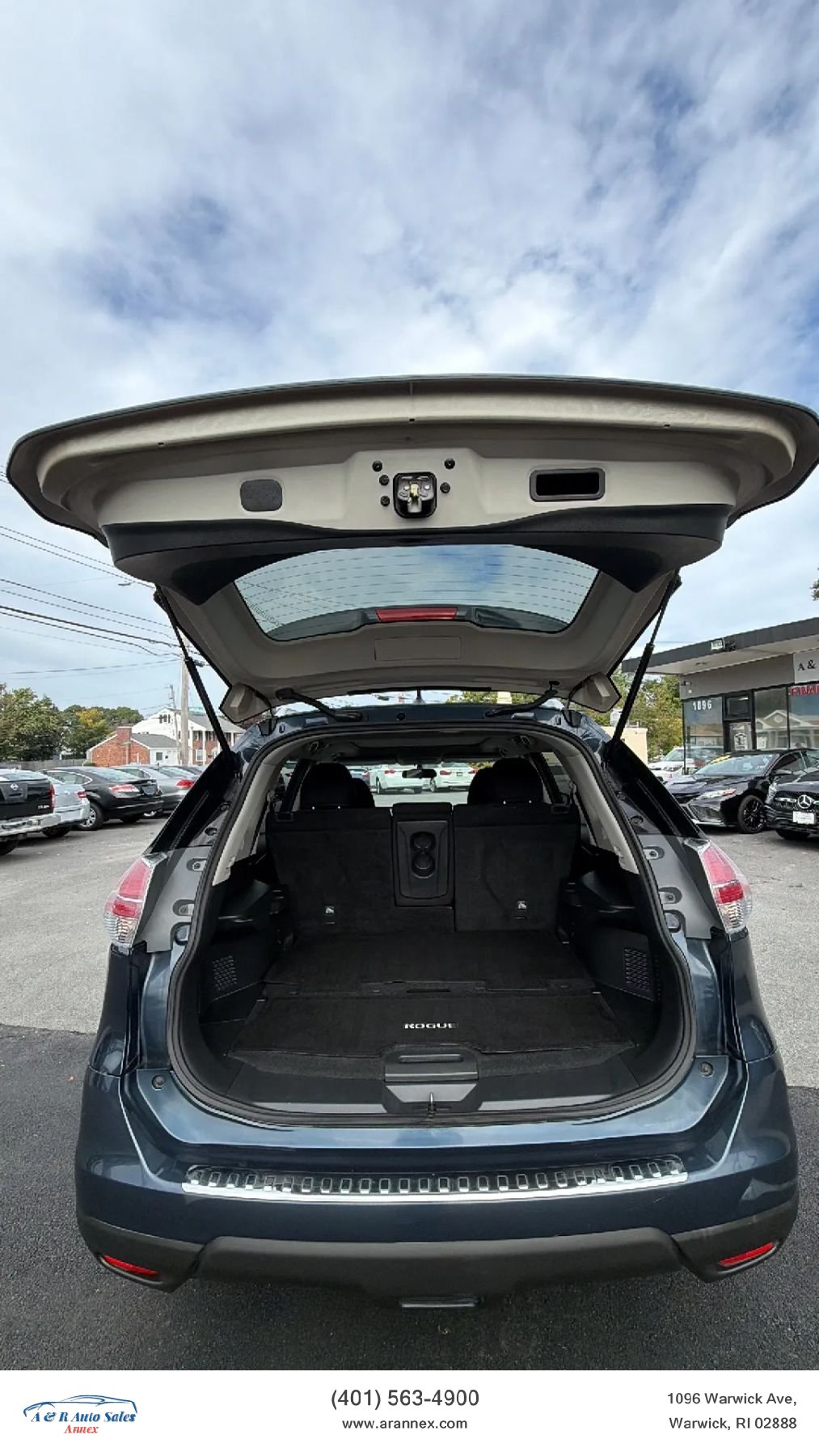 Used 2015 Nissan Rogue SV w/ SV Moonroof Package AWD/4WD image 19