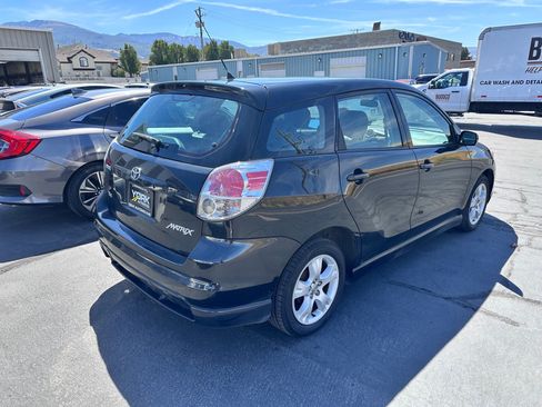 Used 2007 Toyota Matrix XR FWD image 3