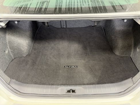 Certified 2022 Nissan Altima 2.5 SR w/ Midnight Edition Package image 14