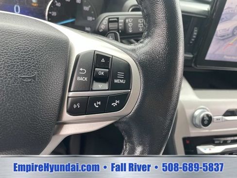 Used 2020 Ford Explorer XLT w/ Equipment Group 202A AWD/4WD image 30