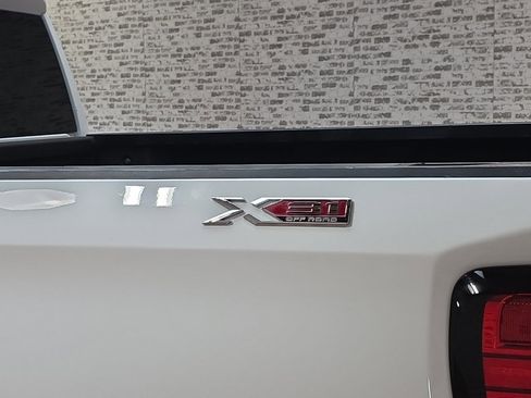 Used 2022 GMC Sierra 1500 SLT image 5