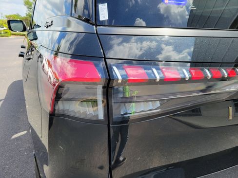 New 2026 INFINITI QX80 Autograph image 10