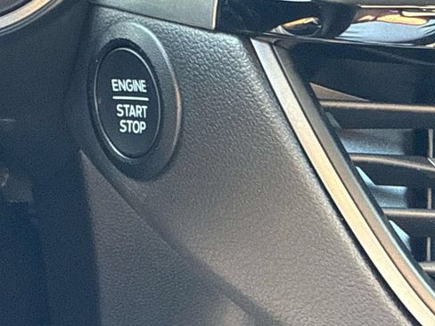 Certified 2025 Ford Escape Active FWD image 30
