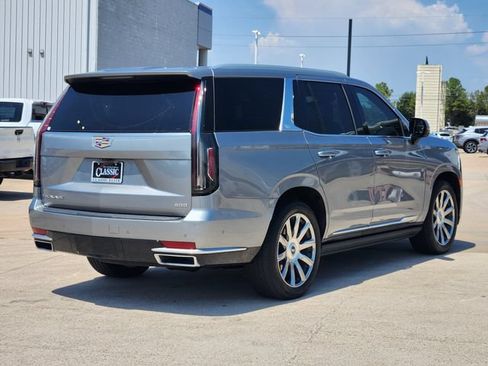 Used 2023 Cadillac Escalade Premium Luxury Platinum RWD image 7