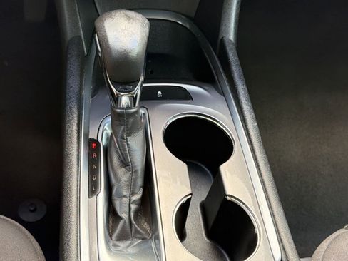 Used 2021 Chevrolet Malibu LT FWD image 17