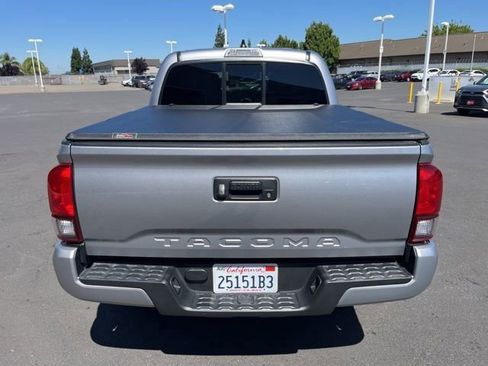 Used 2020 Toyota Tacoma SR RWD image 6