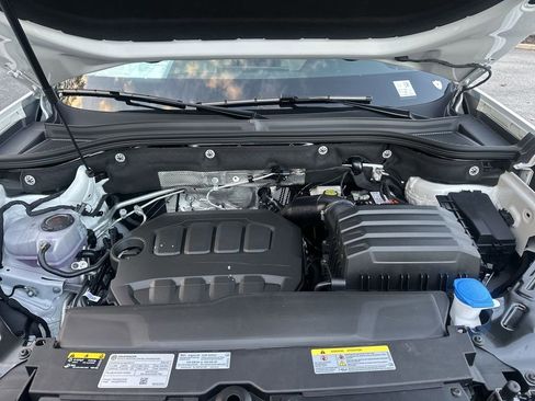 New 2026 Volkswagen Atlas SE image 28