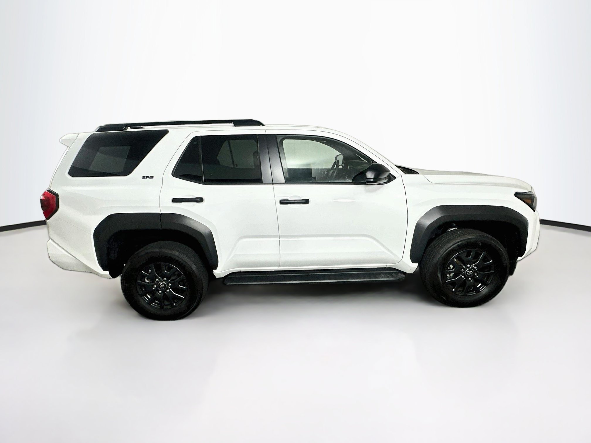 Used 2025 Toyota 4Runner SR5 AWD/4WD image 10