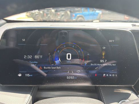 Used 2026 Chevrolet Equinox LT FWD image 23