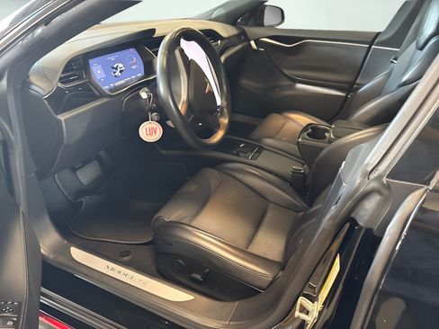 Used 2018 Tesla Model S 75D AWD/4WD image 2