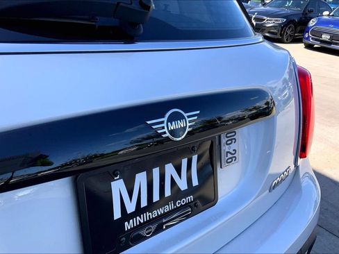 Certified 2024 MINI Cooper 4-Door Hardtop FWD image 33