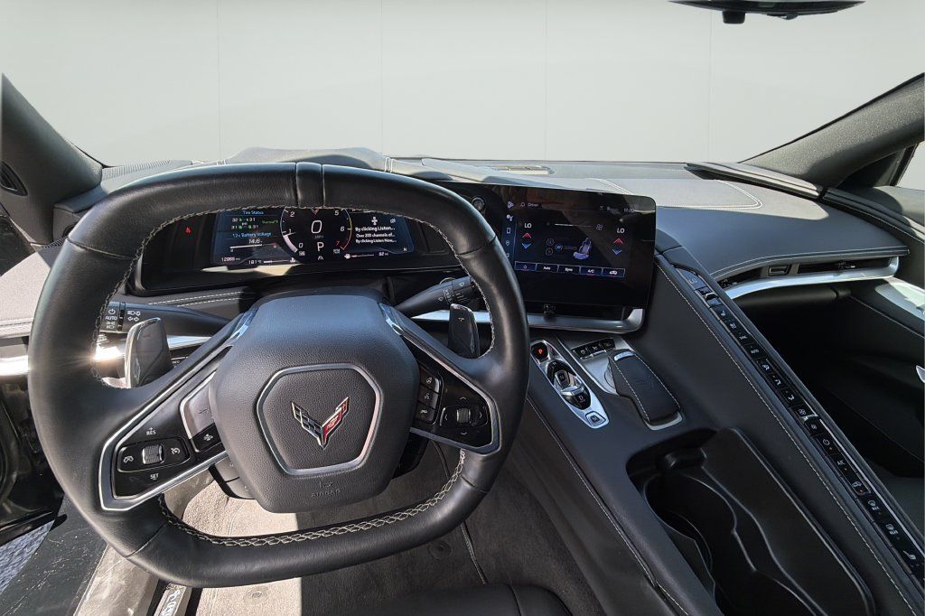 Used 2024 Chevrolet Corvette Stingray Preferred Cpe w/ Z51 Performance Package RWD image 19
