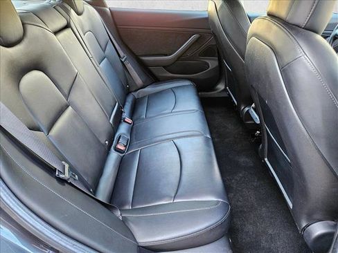 Used 2018 Tesla Model 3 Long Range image 20