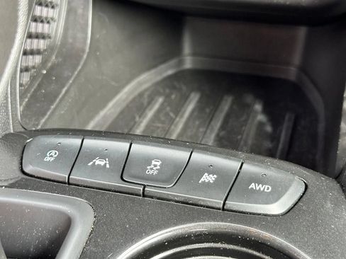 Used 2025 Chevrolet TrailBlazer LT AWD/4WD image 14