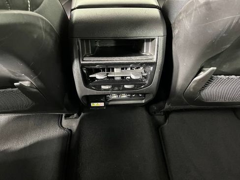 Used 2023 Jeep Grand Cherokee Limited AWD/4WD image 40