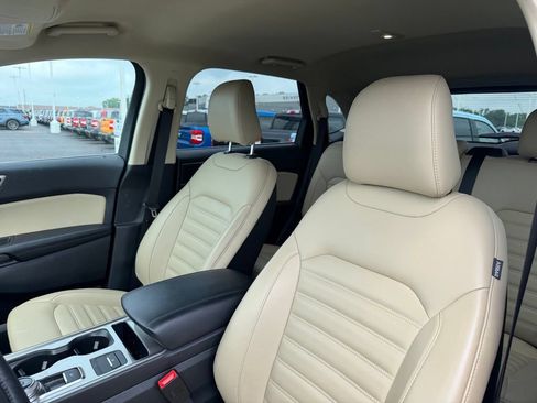 Used 2024 Ford Edge SEL w/ Convenience Package AWD/4WD image 11