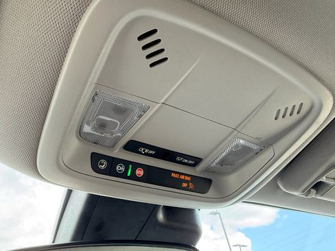 Used 2023 Chevrolet Malibu LT FWD image 24