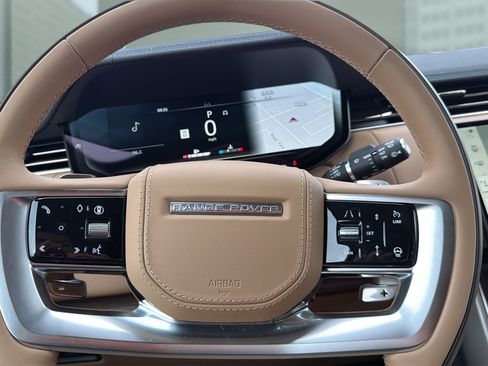 New 2026 Land Rover Range Rover Long Wheelbase SE AWD/4WD image 27