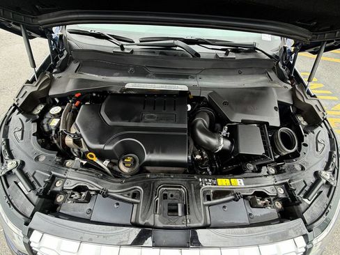 Used 2023 Land Rover Discovery Sport SE AWD/4WD image 17