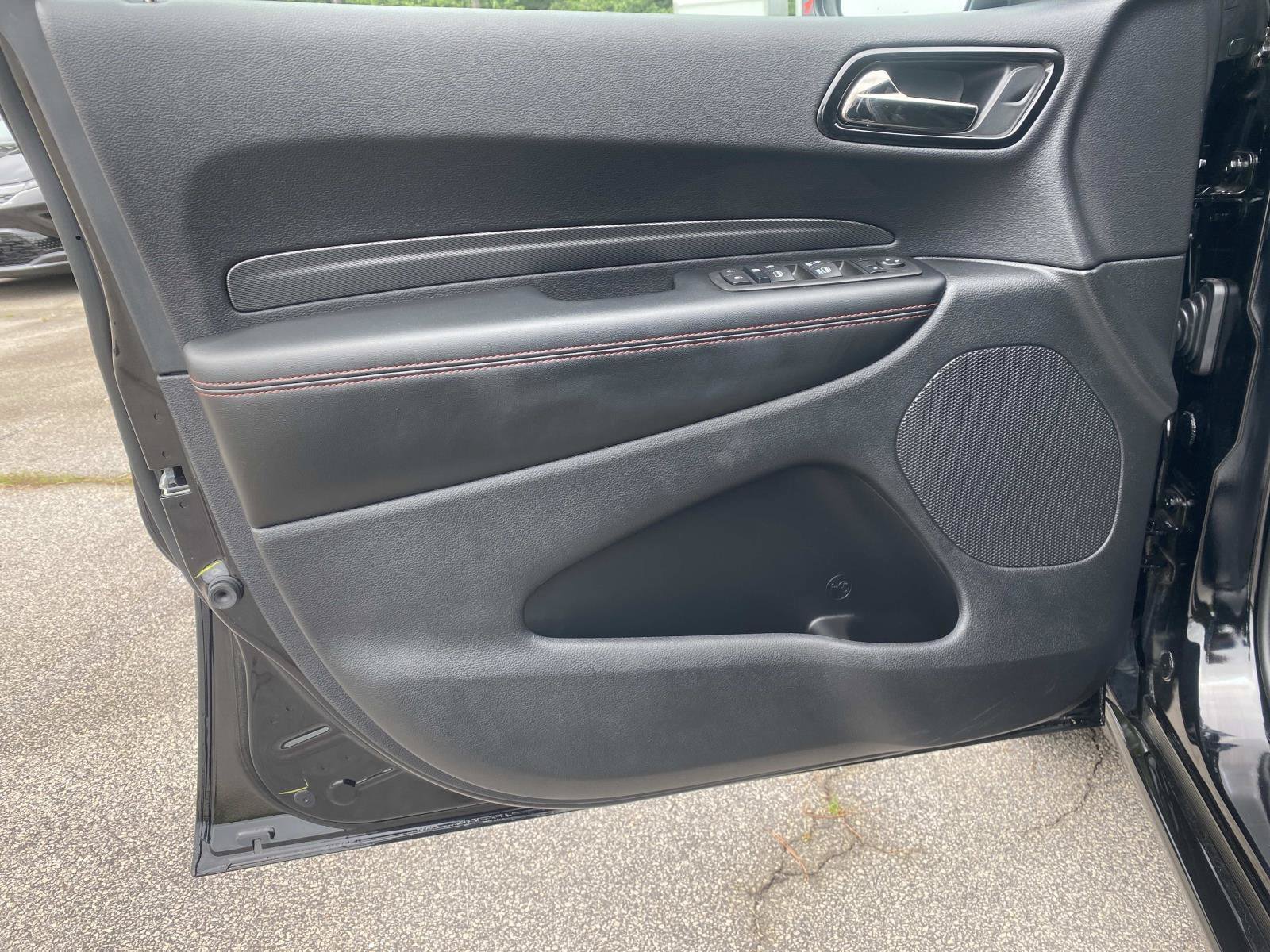Used 2025 Dodge Durango GT RWD image 21