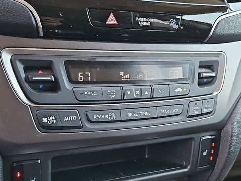 Certified 2022 Honda Pilot Special Edition image 16