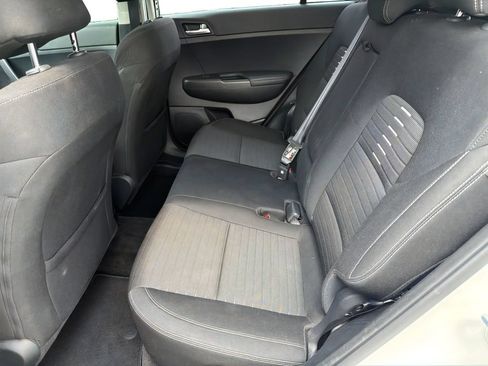 Used 2017 Kia Sportage LX w/ LX Popular Package FWD image 5