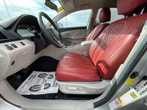 Used 2014 Toyota Venza LE w/ LE Convenience Package FWD image 12