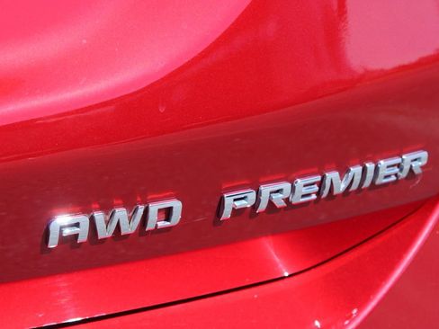 Used 2023 Chevrolet Equinox Premier AWD/4WD image 16