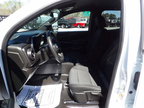 Used 2023 Chevrolet Colorado W/T image 17