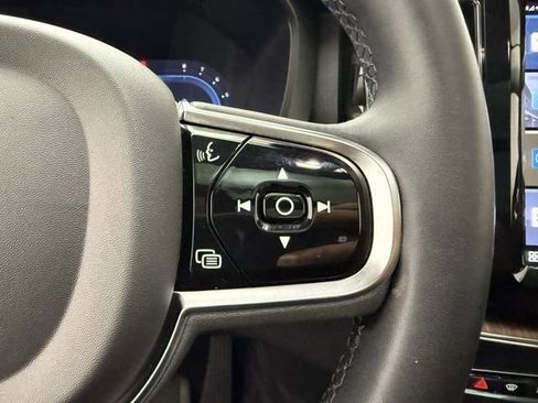 Certified 2023 Volvo XC60 B5 Plus w/ Protection Package Premier image 17