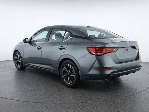 Used 2025 Nissan Sentra SV image 6