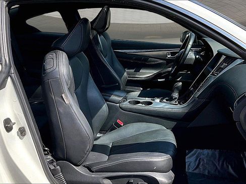 Used 2018 INFINITI Q60 3.0t Luxe image 13