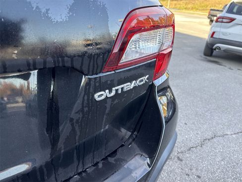 Used 2019 Subaru Outback 2.5i Limited w/ Protection Package #1 image 6