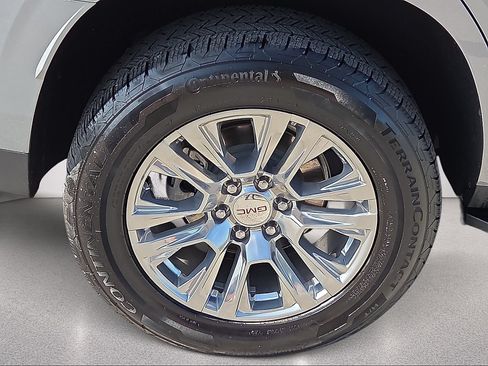 Used 2023 GMC Yukon Denali AWD/4WD image 7