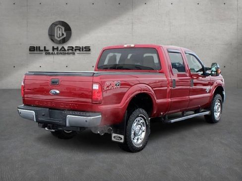 Used 2015 Ford F350 XLT w/ XLT Premium Package image 4