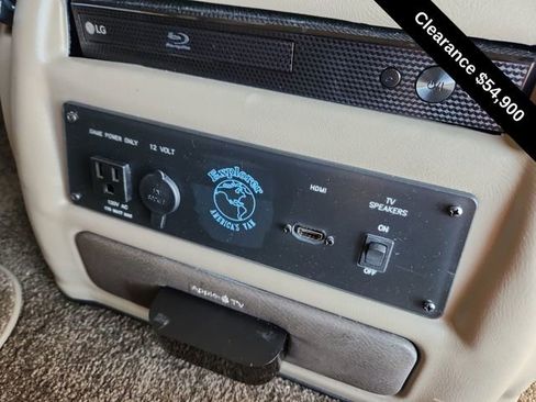 Used 2021 Chevrolet Express 2500 image 52