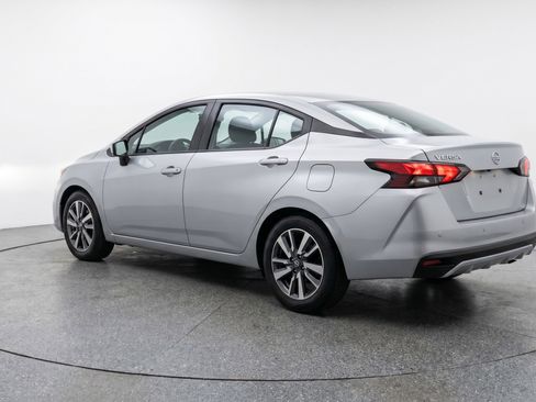 Used 2025 Nissan Versa SV FWD image 6