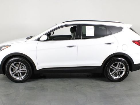 Used 2017 Hyundai Santa Fe Sport image 9