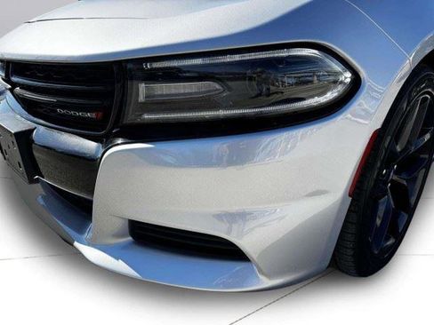 Used 2021 Dodge Charger SXT w/ Blacktop Package RWD image 11