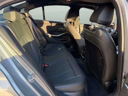 Used 2025 BMW 330i Sedan image 33