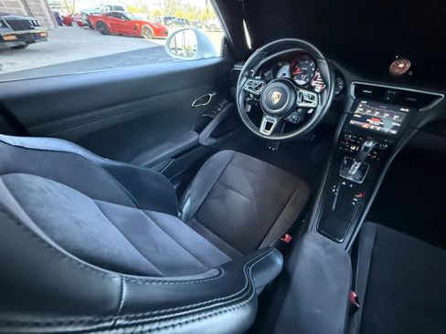 Used 2017 Porsche 911 Carrera GTS image 41