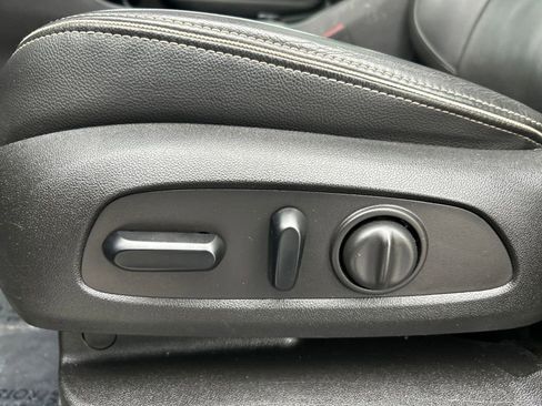 Used 2018 GMC Terrain Denali image 20