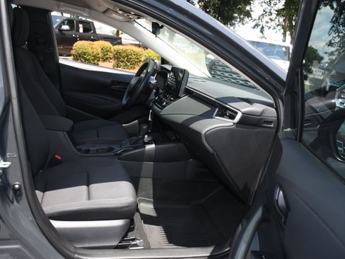 Used 2024 Toyota Corolla LE FWD image 19