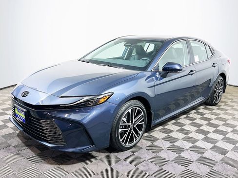 New 2026 Toyota Camry XLE FWD image 4
