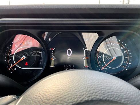 Used 2025 Jeep Gladiator Sport AWD/4WD image 21