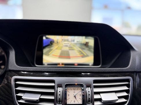 Used 2016 Mercedes-Benz E 350 Sedan image 10