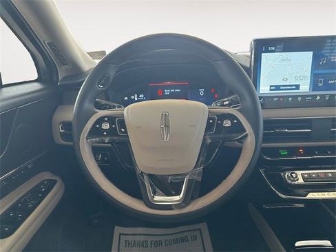 New 2026 Lincoln Corsair Premiere image 12